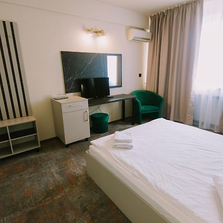 Hotel Victoria Cluj-Napoca Ngoại thất bức ảnh