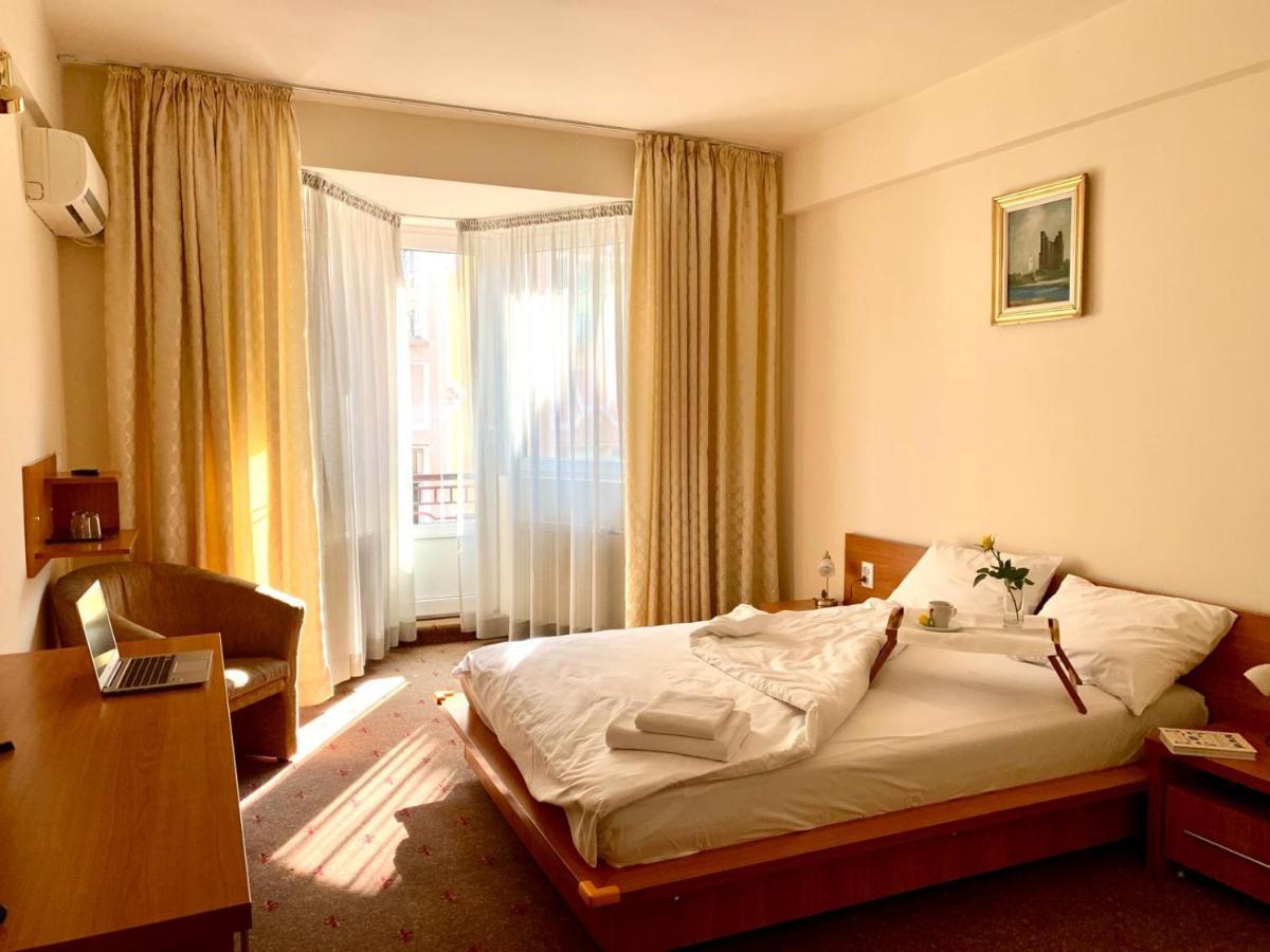 Hotel Victoria Cluj-Napoca Ngoại thất bức ảnh
